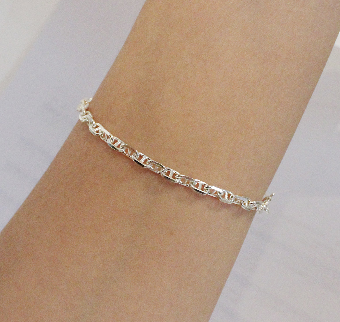 Cable Box Insert Chain Bracelet